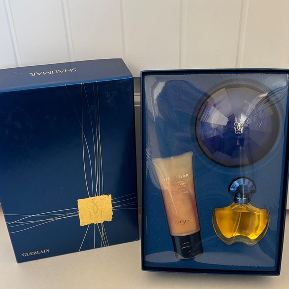 Vintage Guerlain Shalimar 3 Piece Shower Gel Dusting Powder Spray Gift Set - Picture 2 of 7